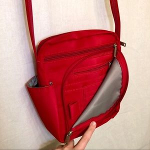 Anti-Theft Smart Traveler Crossbody